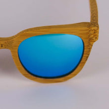 Cargar imagen en el visor de la galería, Detalle lente Gafas de sol polarizadas de madera BAMBUDY RIMM