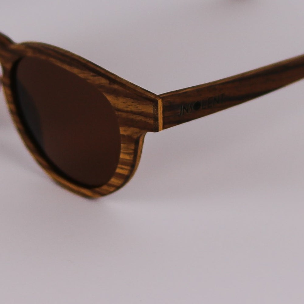 Detalle Lateral Gafas de Sol polarizadas de madera ELLIOT WOLF 