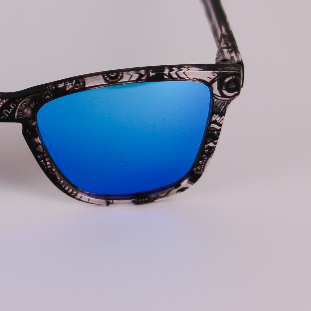 Detalle Lente izquierda Gafas de sol polarizadas GRAPHITE TATTOO UV400