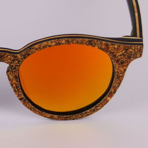 Detalle lente izquierda Gafas de sol de madera MILOS PEAK