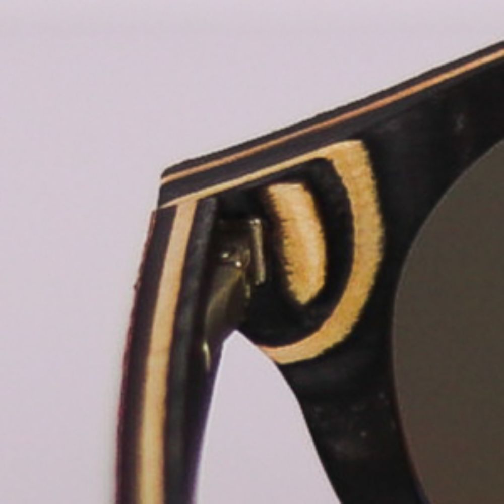 Detalle patilla y marco Gafas de sol de madera MILOS PEAK