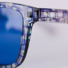 Cargar imagen en el visor de la galería, Detalle Bisagra Gafas de sol polarizadas MONDRIAN BLUE logo INSOLENT
