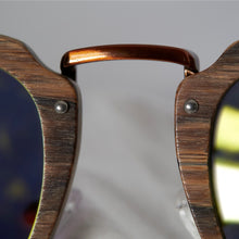 Cargar imagen en el visor de la galería, Detalle Puente Gafas de sol polarizadas de madera WOODIE BUDY